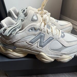 Women’s New Balance 9060